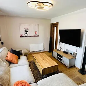 Holiday home Stunning 3 Bed House Sleeps6, Nottingham